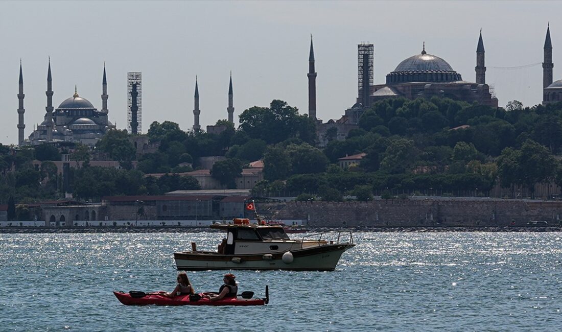 .Genel hava sıcaklığının sabahın ilk saatleri itibarıyla 26,7, hissedilen sıcaklığın