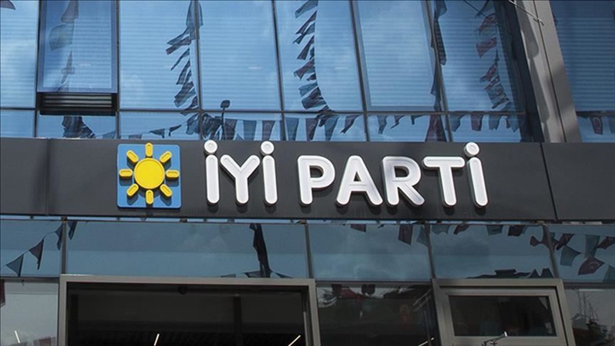 İstişare kampına, Başkanlık Divanı, GİK ve MDK üyeleri ile milletvekilleri