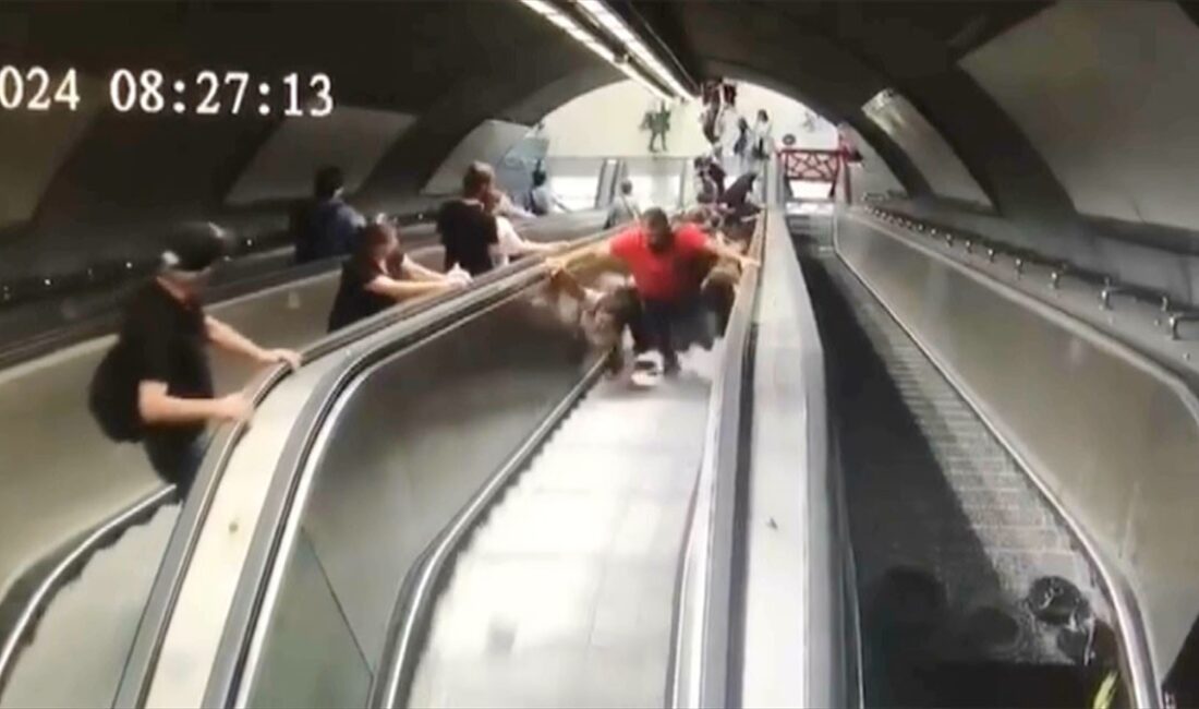 İzmir Metrosu'nda yürüyen merdivenin ters yönde hareket etmesi sonucu 11