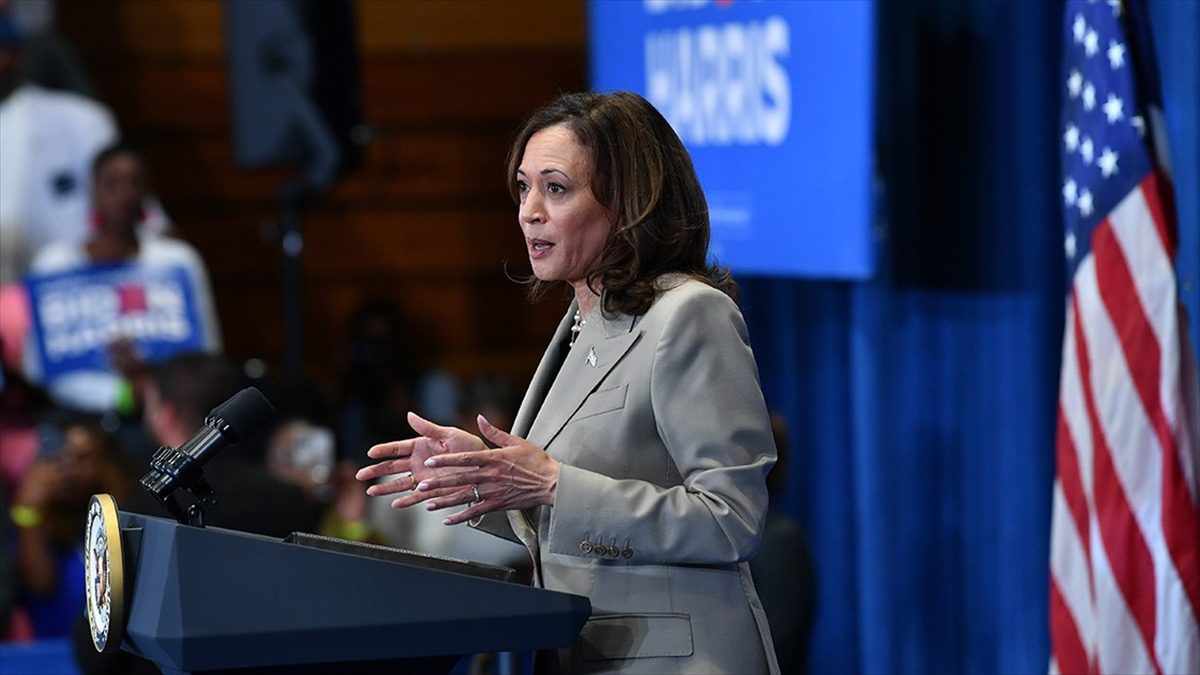 ABD Başkanı Joe Biden'ın yarıştan çekilmesiyle Demokratların başkan adayı konumuna