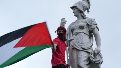 Kanada'da başarılı yazarlara verilen prestijli Scotiabank Giller Ödülü aday listesinde