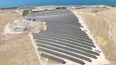 Ulaştırma ve Altyapı Bakanı Abdulkadir Uraloğlu, güneş enerjisi santrallerini ülke