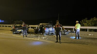 Kayseri'de iki otomobilin çarpıştığı kazada yaralanan sürücü tedavi gördüğü hastanede
