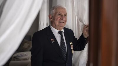 Kıbrıs Barış Harekatı'nda Tank Bölük Komutanı Kıdemli Üsteğmen rütbesiyle etkin