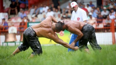 Tarihi Kırkpınar Yağlı Güreşleri, bir geleneğin devamı ve geçmişe saygı