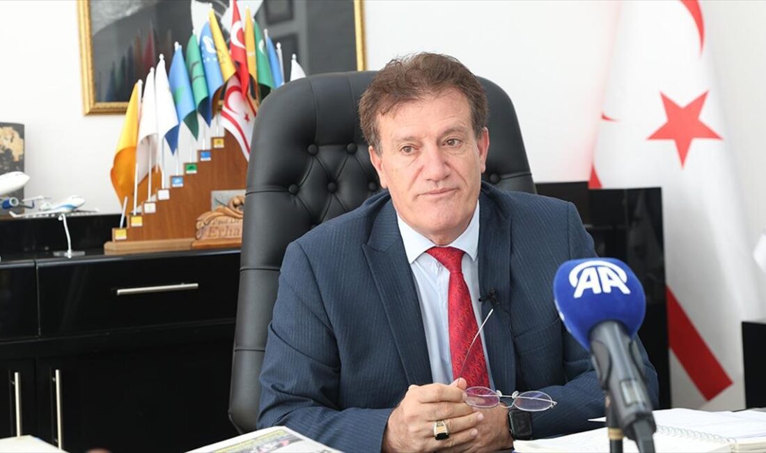 KKTC Bayındırlık ve Ulaştırma Bakanı Erhan Arıklı, "Biz istiyoruz ki