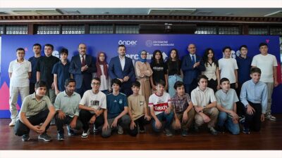 İSTANBUL (AA) – Sepet&ccedil;iler Kasrı’nda d&uuml;zenlenen “Tercihim Geleceğim” etkinliğine, &Ouml;NDER