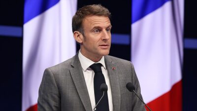 Fransa Cumhurbaşkanı Macron, aşırı sağcı Ulusal Birlik partisi ittifakına karşı