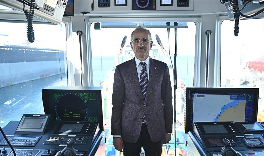 Ulaştırma ve Altyapı Bakanı Abdulkadir Uraloğlu, "Denizlerimizi COSPAS-SARSAT ve GMDSS