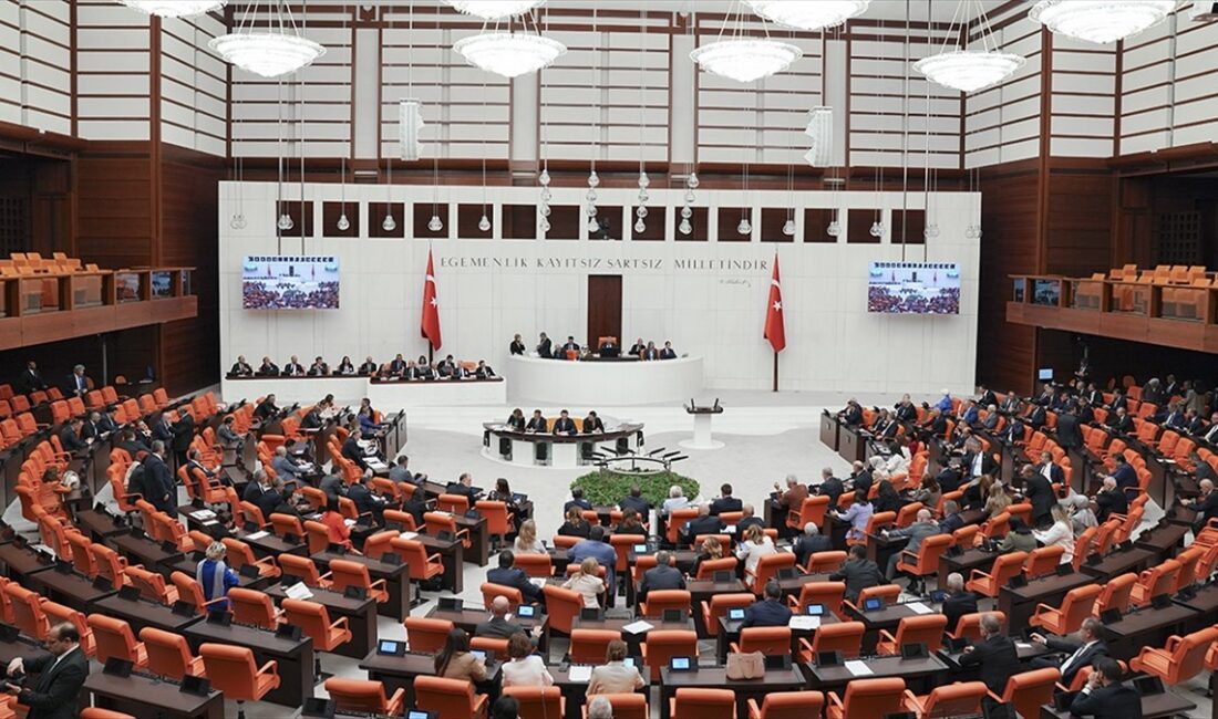TBMM Genel Kurulu, dün sona eren 2. Yasama Yılı'nda 924