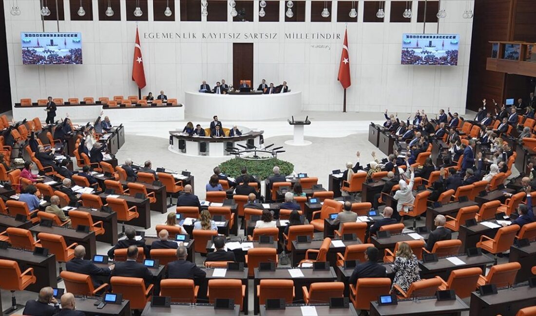TBMM Genel Kurulunda kabul edilen AK Parti'nin Meclis'in çalışma takvimine