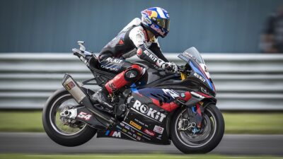 Milli motosikletçi Toprak Razgatlıoğlu, Dünya Superbike Şampiyonası'nın Çekya etabında ilk