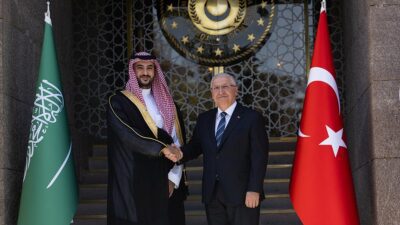 Milli Savunma Bakanı Yaşar Güler, Suudi Arabistan Savunma Bakanı Halid