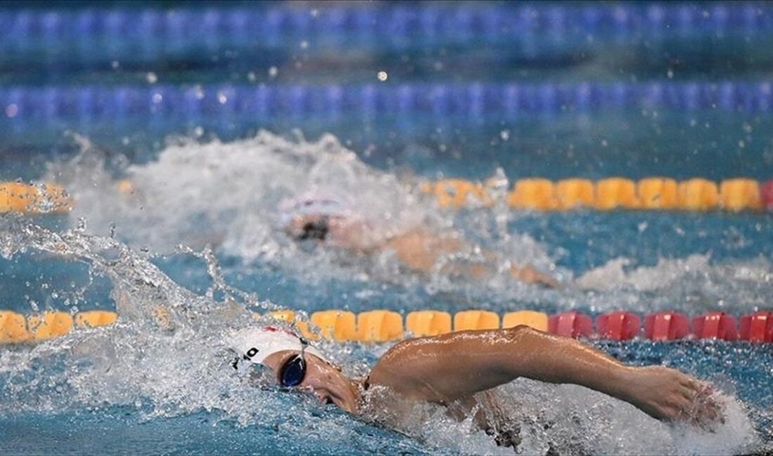 Milli yüzücüler, Fransa'da düzenlenecek Paris 2024 Olimpiyat Oyunları'nda Türkiye'ye yüzme