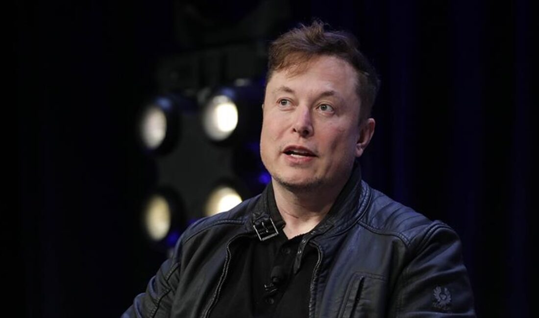 Tesla, SpaceX ve X gibi şirketlerin sahibi Elon Musk, eski