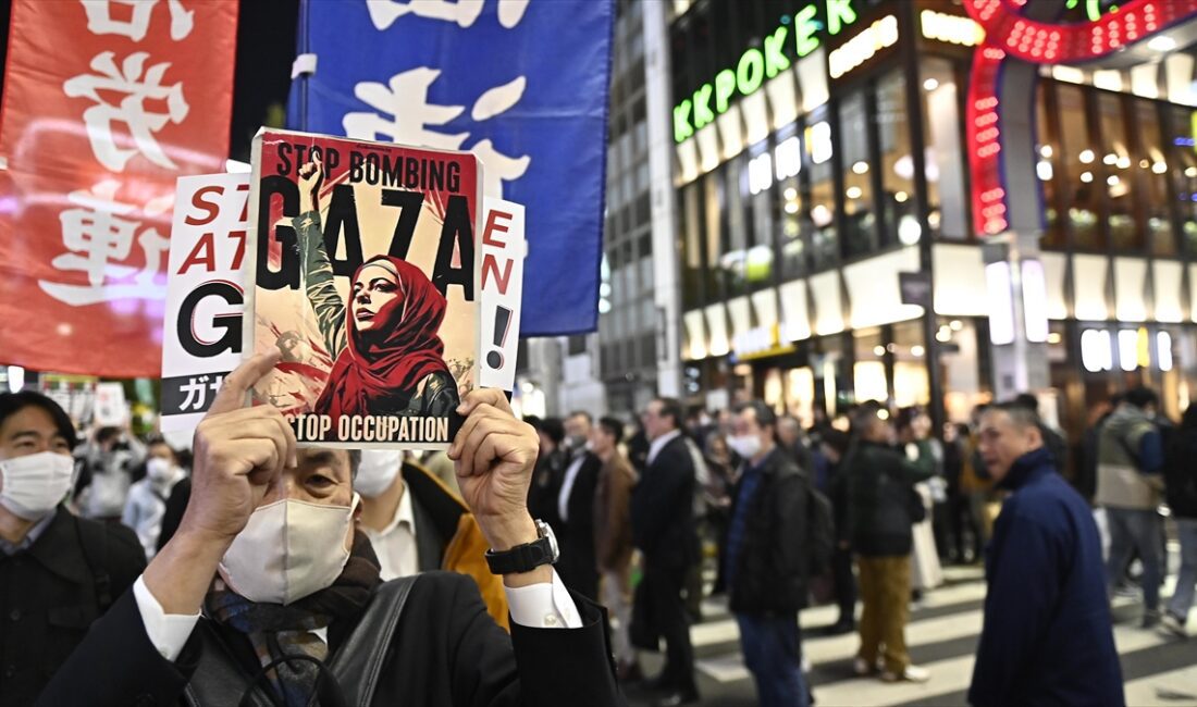 Japonya'nın Nagazaki Belediye Başkanı Suzuki Şiro, ABD'nin Nagazaki ve Hiroşima'ya