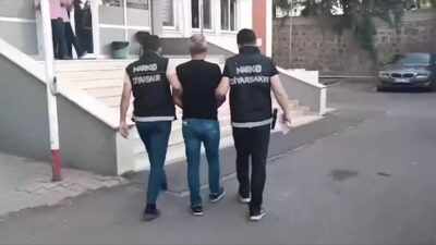 Narkoçelik-27 operasyonlarında 396 uyuşturucu satıcısı yakalandı. Operasyonlarda 1 ton 700