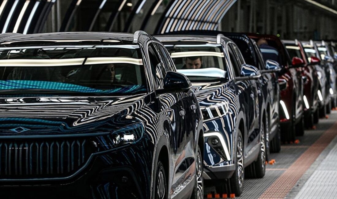 Otomotiv endüstrisi, geçen ay 2,6 milyar dolarla en fazla ihracata