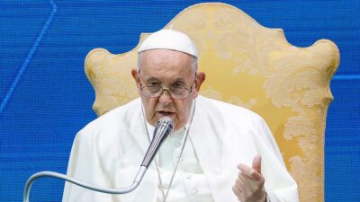 Katoliklerin ruhani lideri ve Vatikan Devlet Başkanı Papa Franciscus'un, Ukrayna'nın