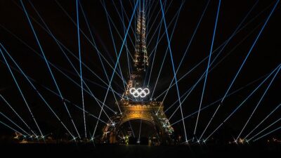 2024 Paris Olimpiyatları'nın açılış töreninin sanat yönetmenliğini yürüten Jolly, Hristiyanlığa