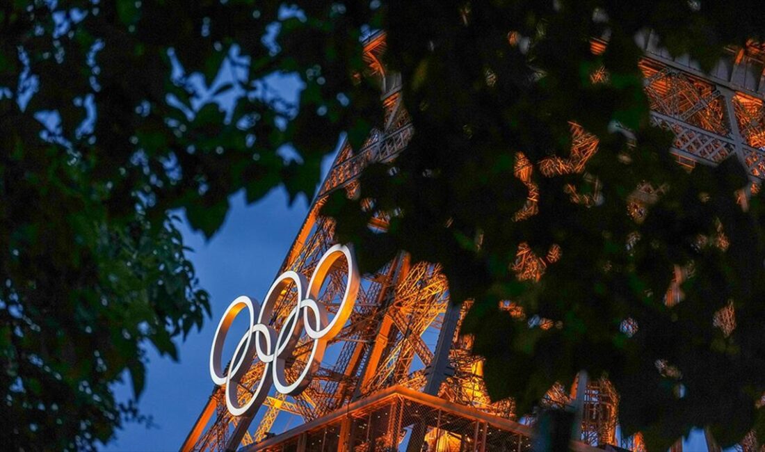 Fransa'da, Gazze'ye yönelik saldırılarını sürdüren İsrail'in Paris'te düzenlenecek Olimpiyat Oyunları'nda