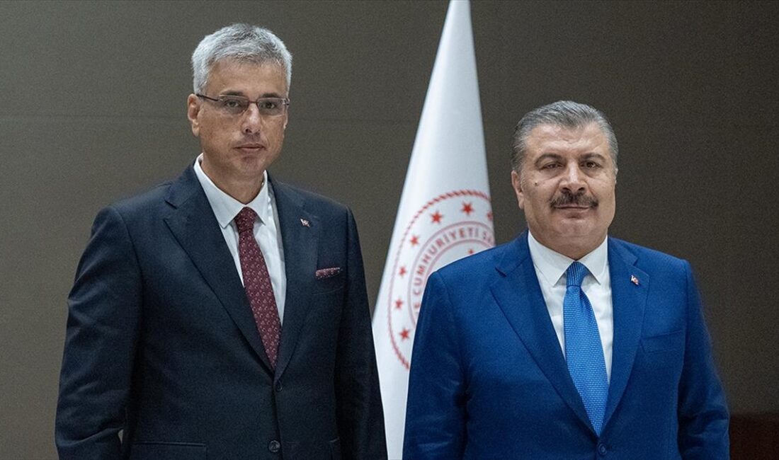 Sağlık Bakanlığı görevini devralan Memişoğlu, "Hem hasta memnuniyeti hem çalışan