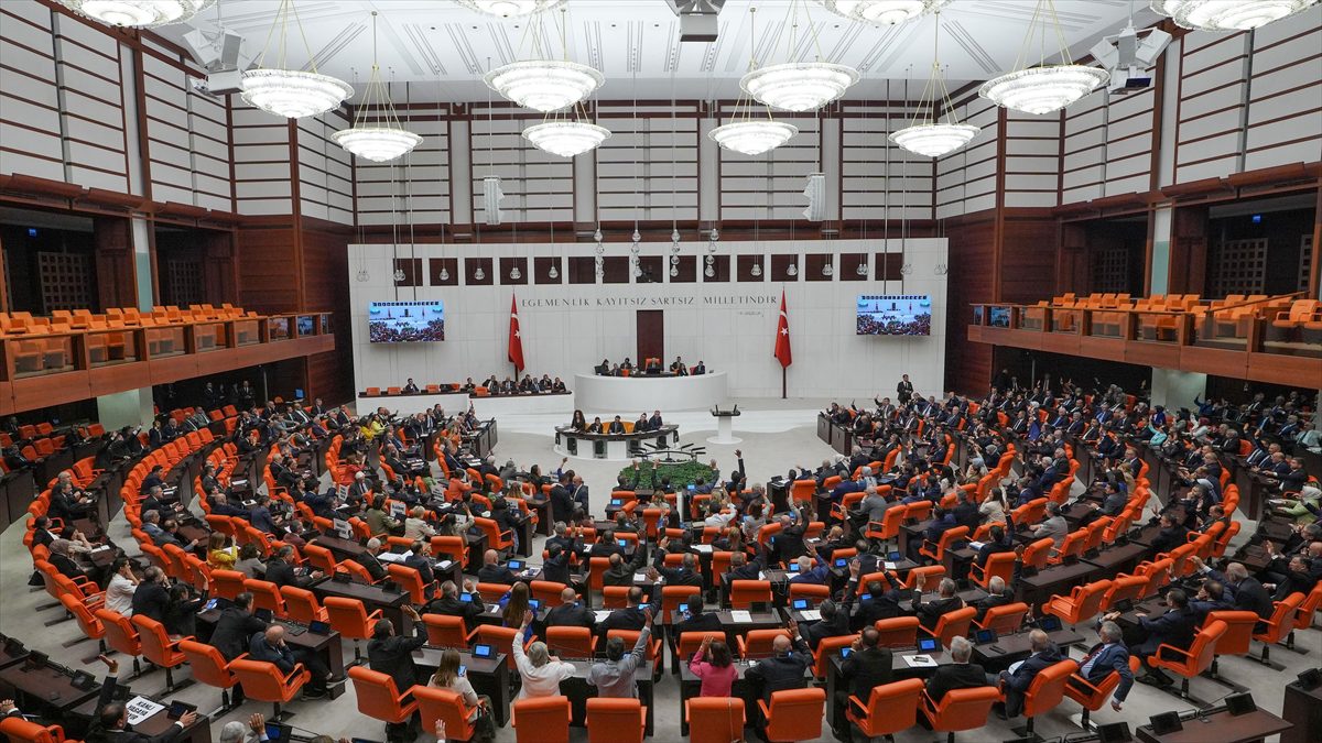 TBMM (AA) – Kanunla, Hayvanları Koruma Kanunu’nda değişikliğe gidilerek, Kanun’un