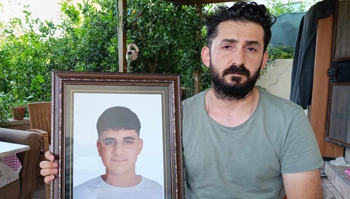 Hatay'da kullandığı motosikletin yola aniden çıkan sahipsiz köpeğe ve ardından