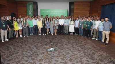 Schneider Electric Secure Power İş Birimi, iş ortaklarıyla Kıbrıs'ta düzenlenen