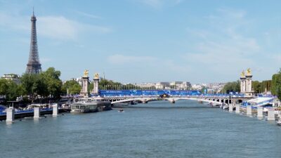 Paris 2024 Olimpiyat Oyunları'nda triatlon sporcularının Sen Nehri'nde bugün yapmayı
