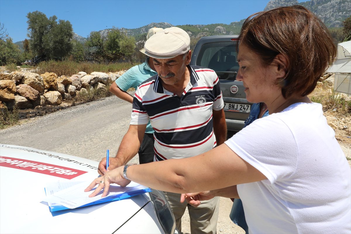 ANTALYA (AA) – Antalya Büyükşehir Belediyesi ekipleri, Serik ilçesindeki önceki