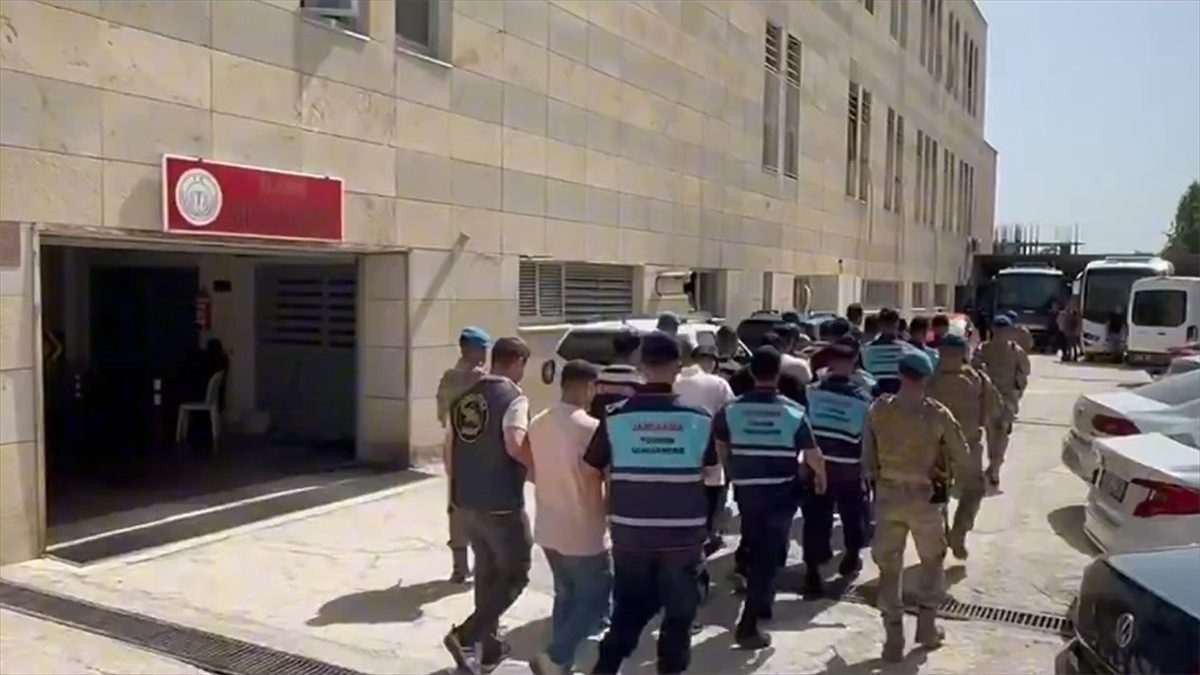 İçişleri Bakanı Ali Yerlikaya, 13 ilde jandarma tarafından düzenlenen "Sibergöz-50"