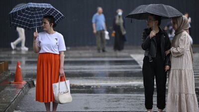 Türkiye genelinde mevsim normallerinin üzerinde seyreden sıcaklıklar, hafta sonuna doğru
