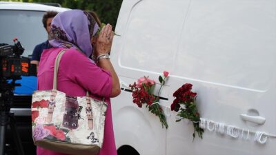 Bosna Hersek'in doğusundaki Srebrenitsa'da 1995'te Sırp birliklerince yapılan soykırımda öldürülen