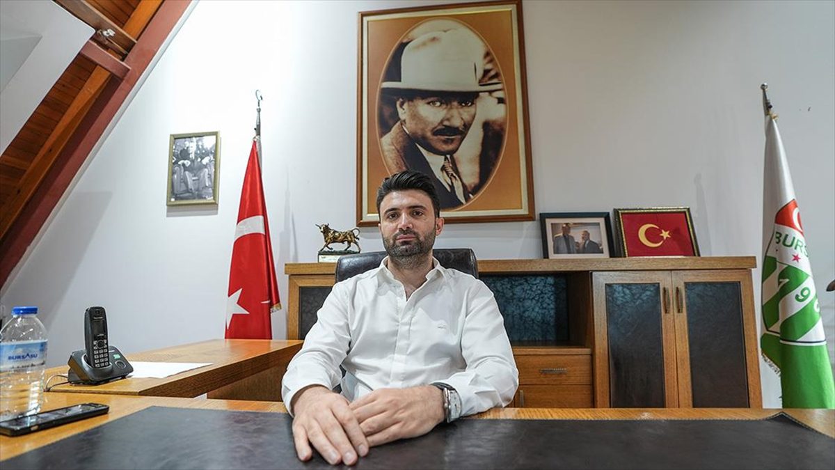 BURSA (AA) – Süper Lig’de “dört büyükler” dışında şampiyonluk ünvanı