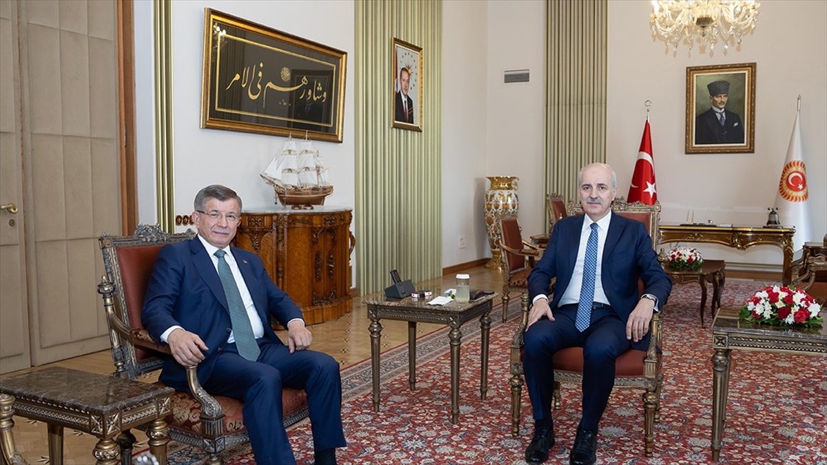 TBMM Başkanı Numan Kurtulmuş, yeni anayasa görüşmeleri kapsamında Gelecek Partisi