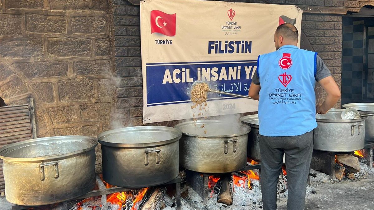 Türkiye Diyanet Vakfı (TDV) Genel Müdürü İzani Turan, hayırseverlerin Gazze