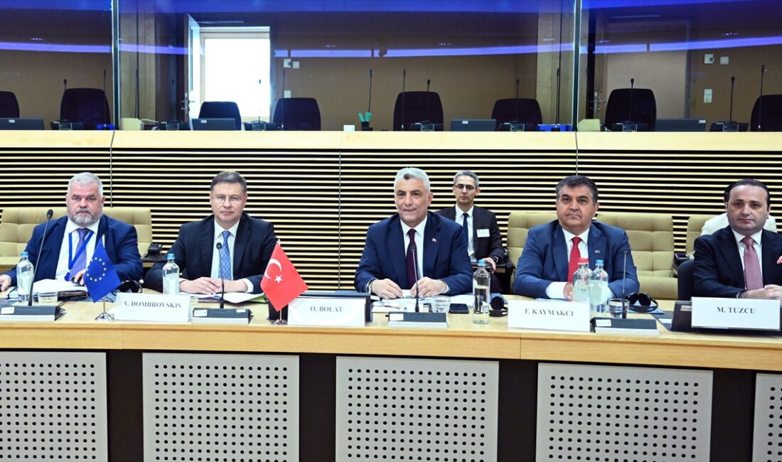 Ticaret Bakanı Ömer Bolat, uluslararası ticaretin değişen yapısı karşısında Türkiye-Avrupa