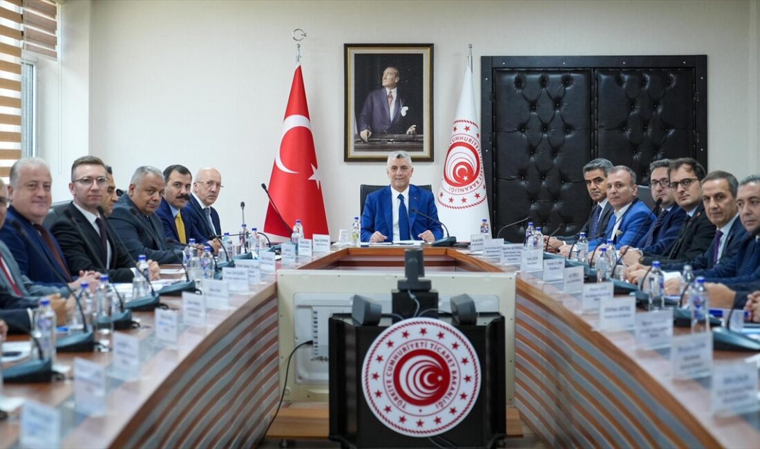 ANKARA (AA) – Ticaret Bakanı Ömer Bolat, sosyal medya hesabından