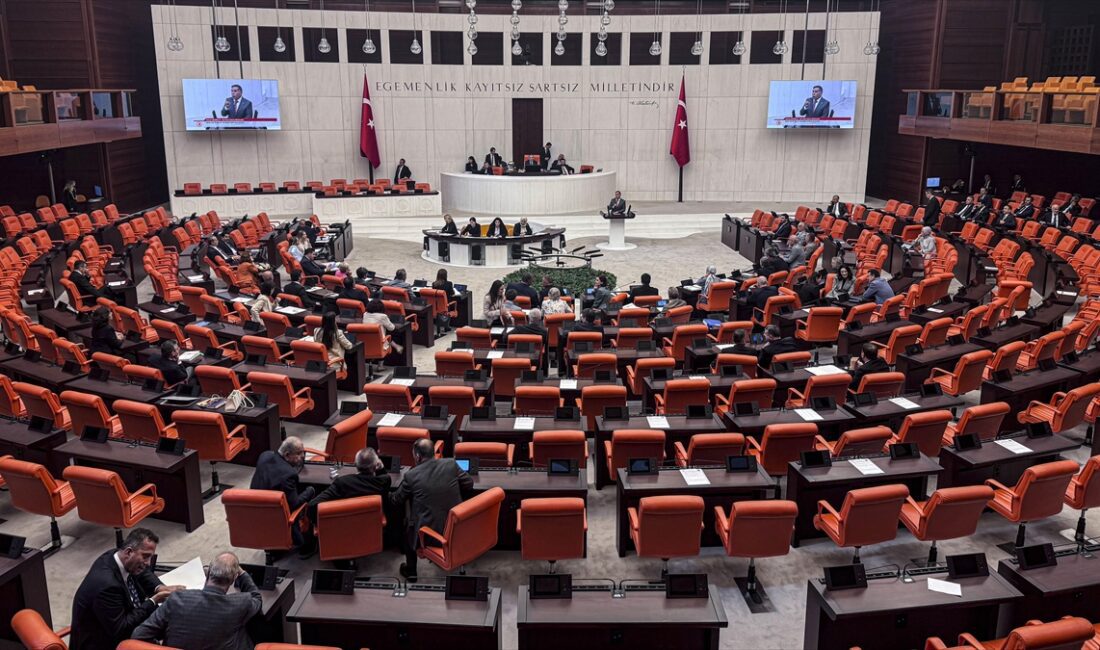 TSK unsurlarının Somali'nin deniz yetki alanları dahil olmak üzere iki