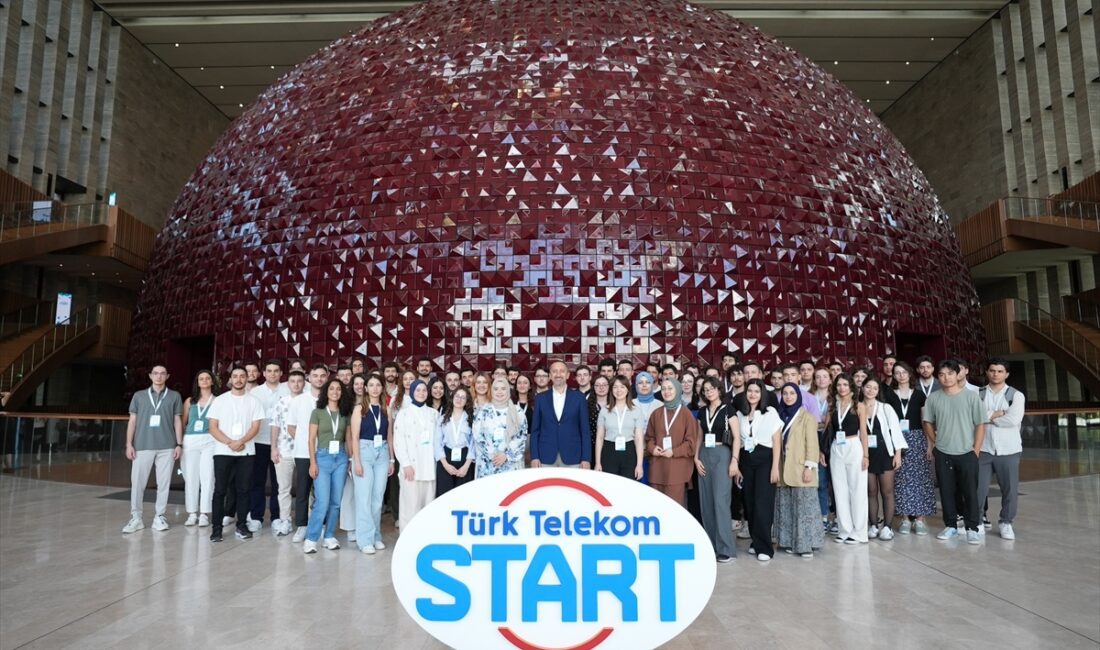 İSTANBUL (AA) – Türk Telekom'un genç yeteneklere kariyer fırsatı sunduğu
