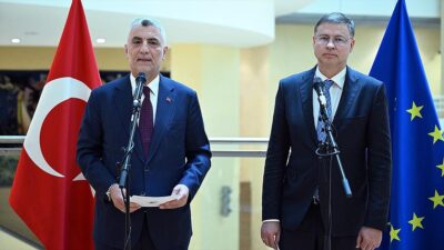 Ticaret Bakanı Ömer Bolat, "Bu üst düzey toplantıları yılda bir