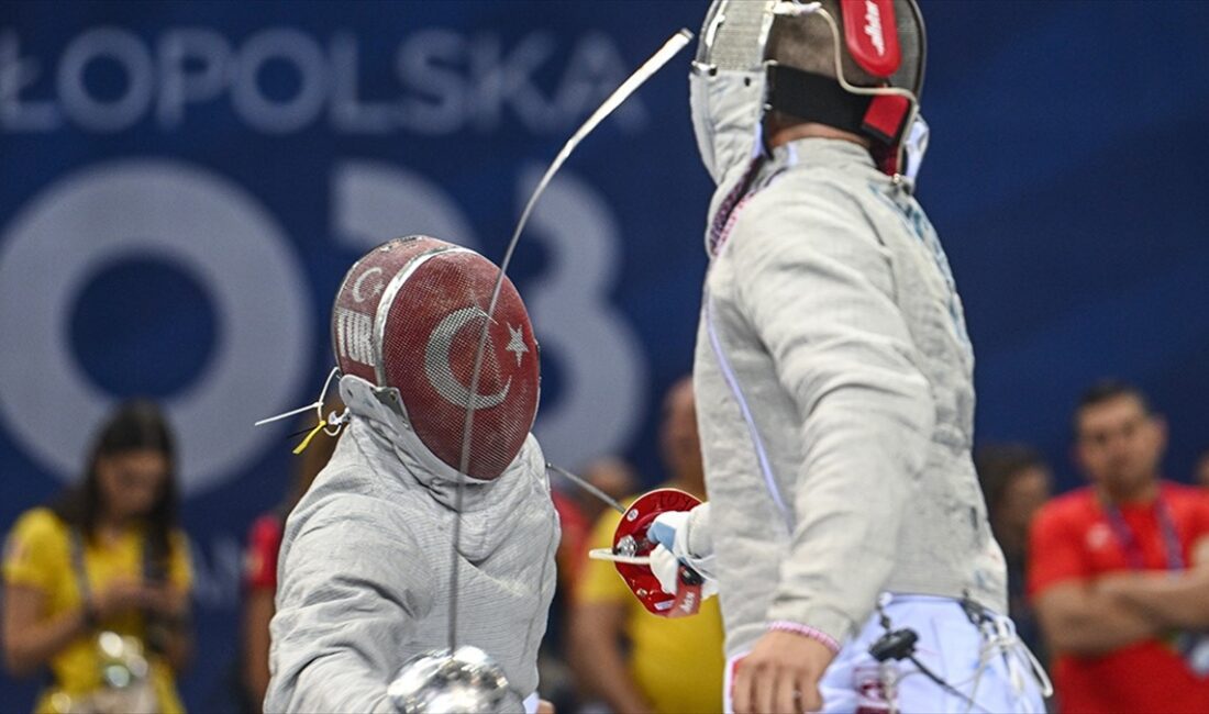  2024 Paris Olimpiyat Oyunları'nda Türkiye'yi eskrim branşında 2 sporcu