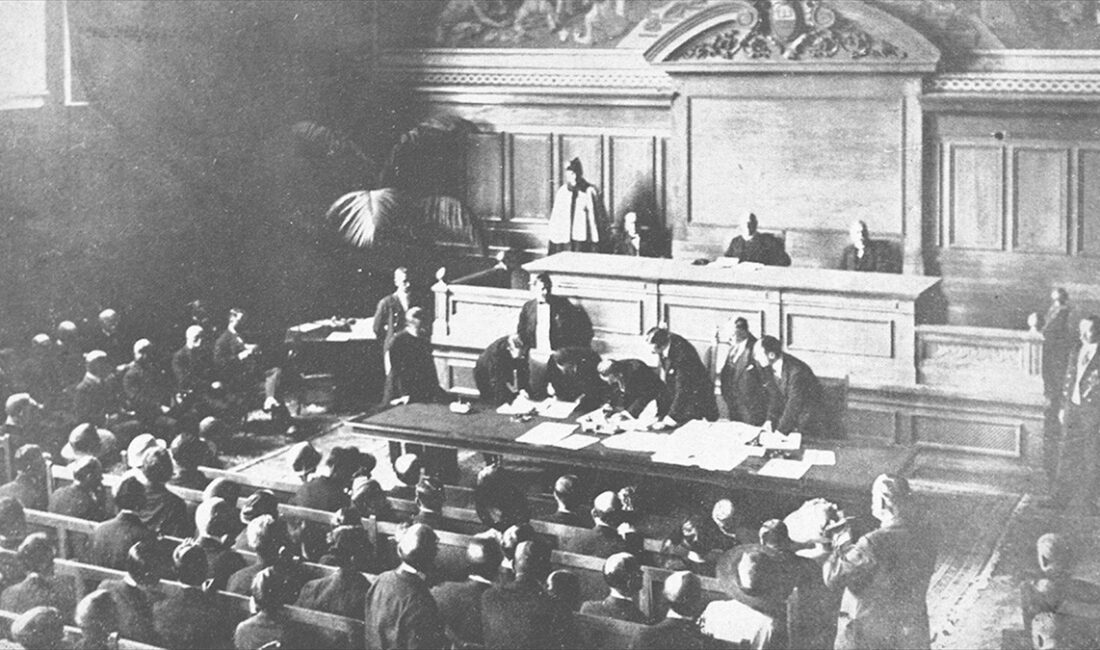 Türkiye'nin bağımsız ve egemen bir devlet olarak tanınmasını sağlayan Lozan