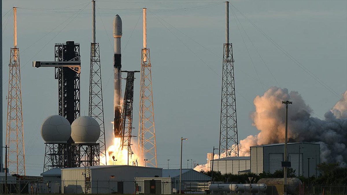 ABD Ulusal Havacılık ve Uzay Dairesi'nde (NASA) 10 yıl çalıştıktan
