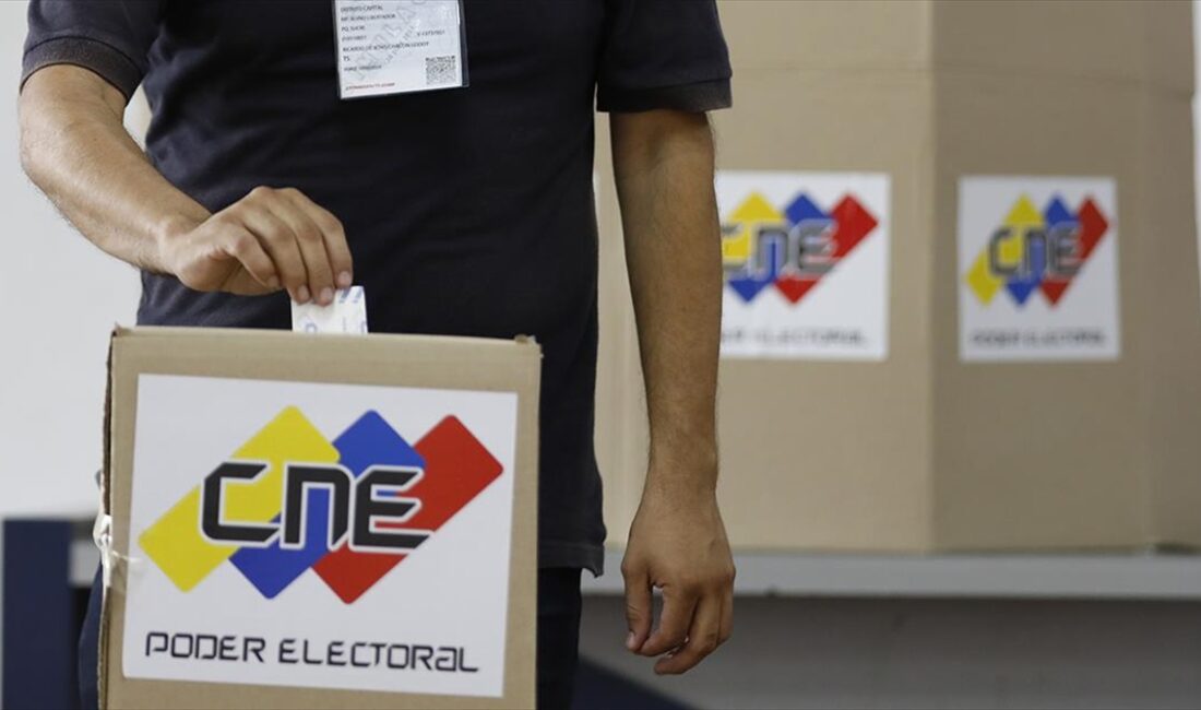 Venezuela'da halk, 2025-2031 döneminde görev yapacak yeni devlet başkanını belirlemek