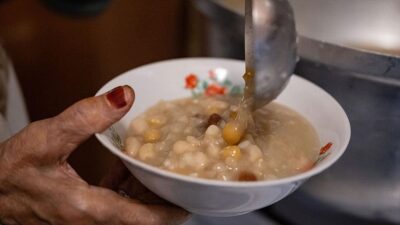 İSTANBUL (AA) – Muharrem ayının bir geleneği olan, bereket, paylaşma,