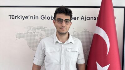 Yükseköğretim Kurumları Sınavı'nın (YKS) sözel alanında Türkiye 3.'sü olan Utku