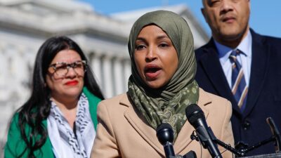 ABD Temsilciler Meclisi Üyesi Ilhan Omar, ABD Dışişleri Bakanı Antony