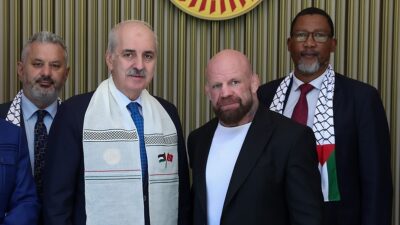 Dünyaca ünlü sporcu ABD'li Jeff Monson, Müslüman olduktan sonra ilk